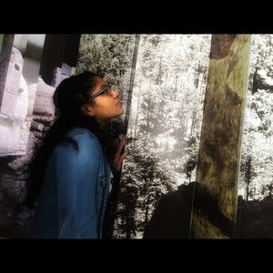 Meet your Posher, Leesly